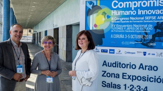 Sebastián-Martín-Moreno-María-Josep-Cerqueira-y-Sandra-Pardo-Seoane-en-el-III-Congreso-Nacional-de-Sefse-Areda.-1024×576